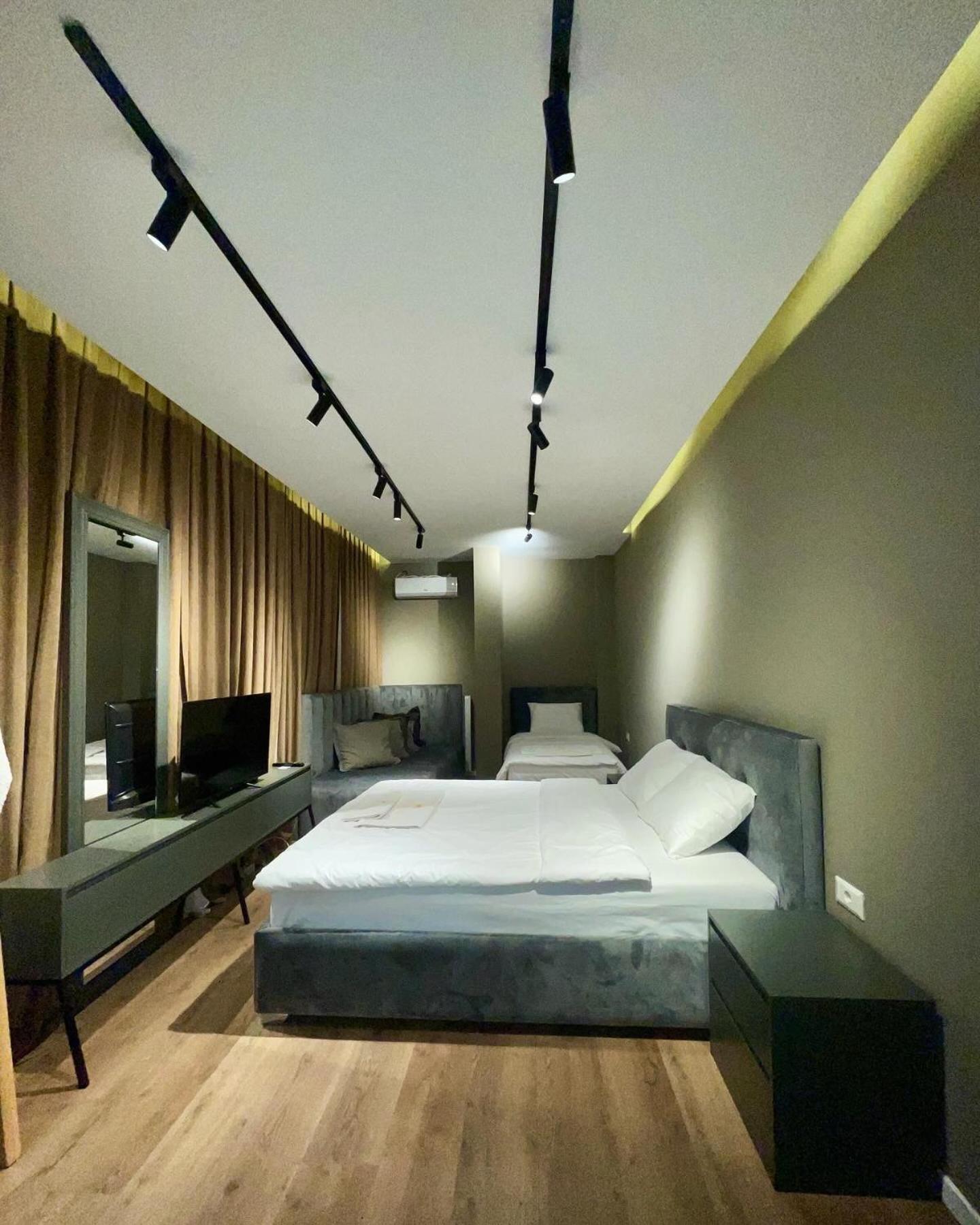 Grand Jnk Boutique Hotel Kukes Luaran gambar