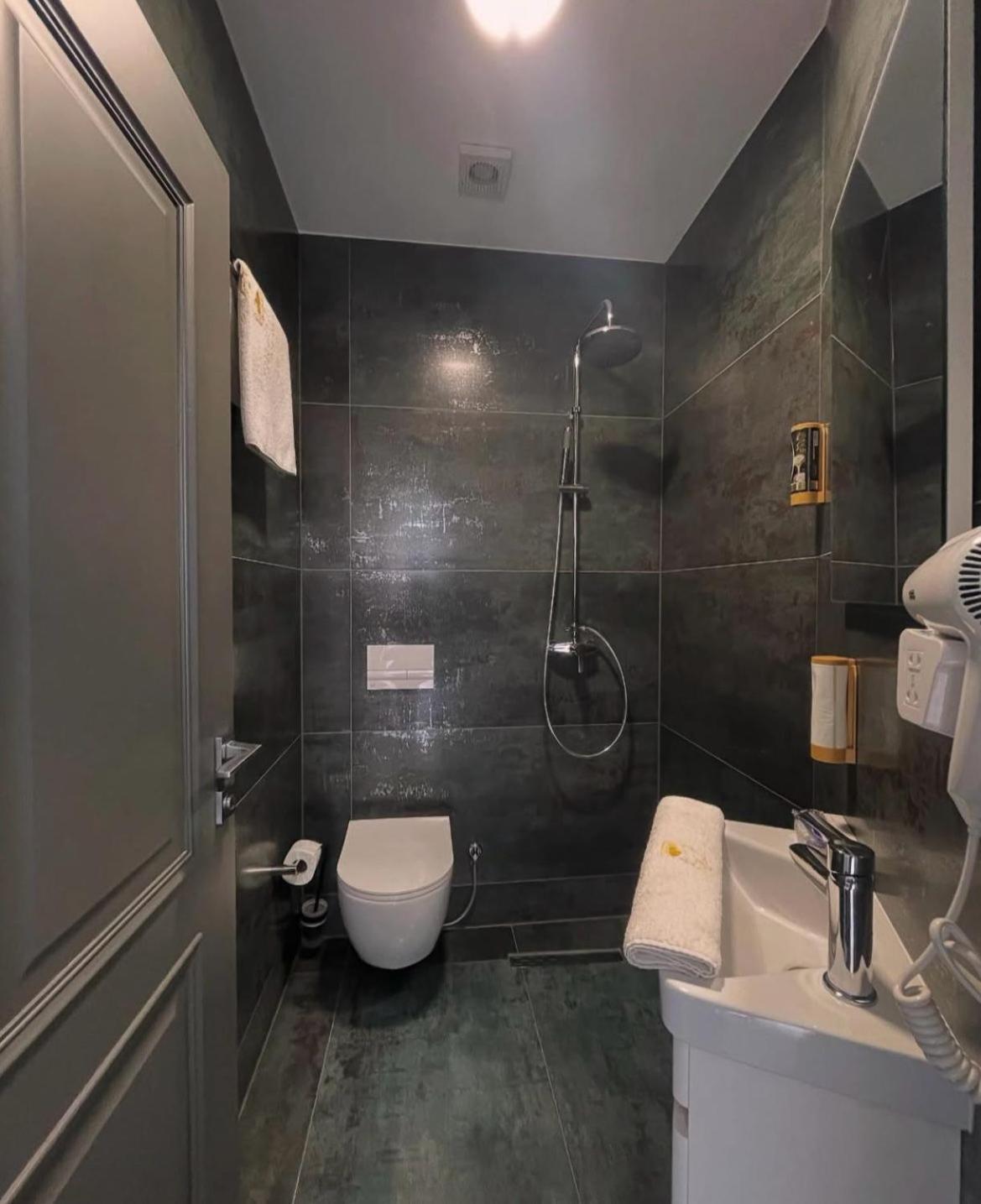 Grand Jnk Boutique Hotel Kukes Luaran gambar